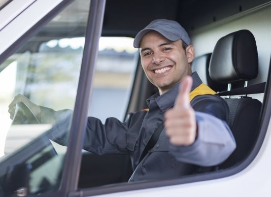 Servicio de entrega y recogida de ropa en andújar y jaén